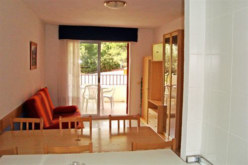 Font Nova 3000 Apartment *